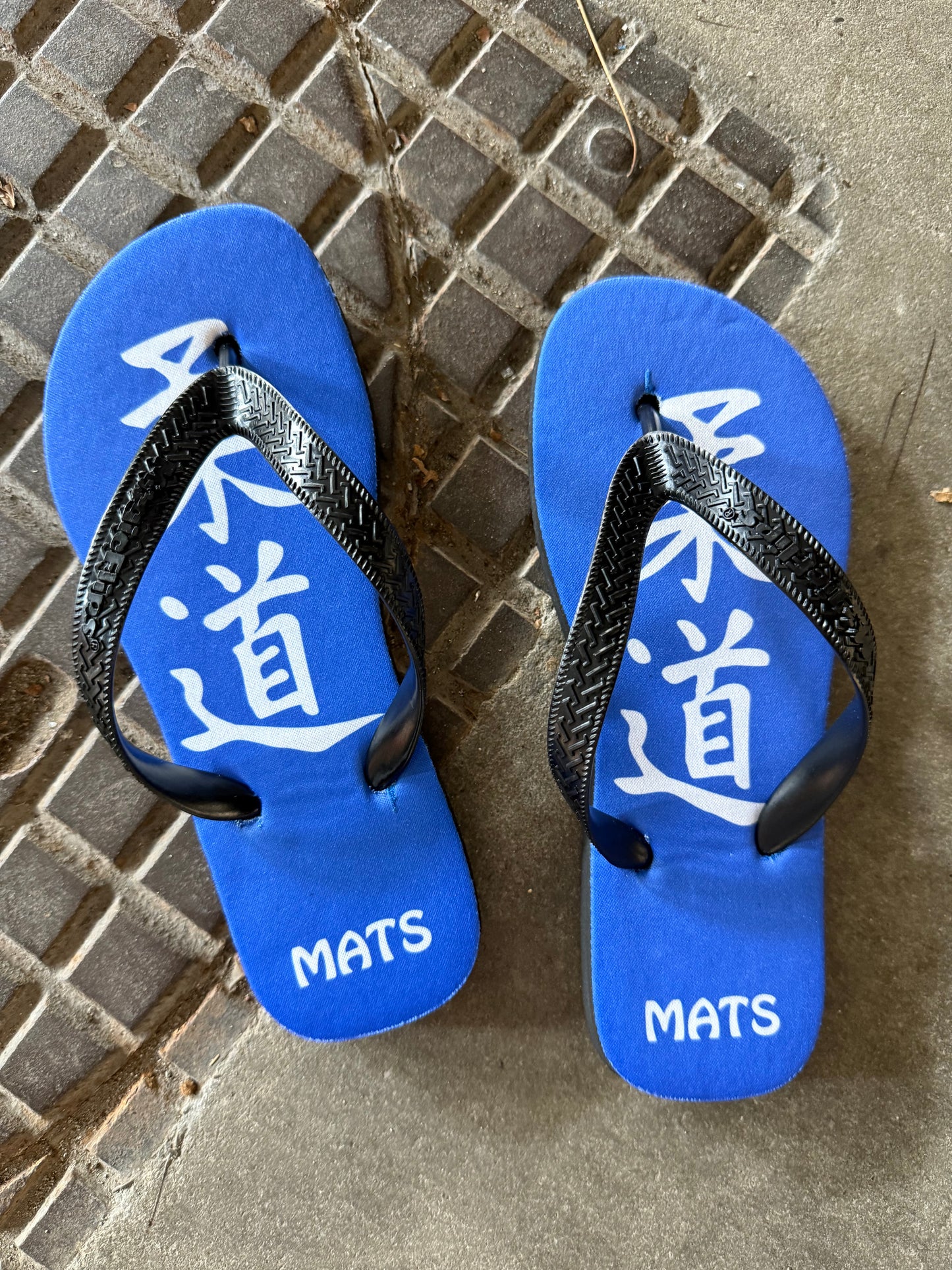 Judo slippers gepersonaliseerd met de naam Mats