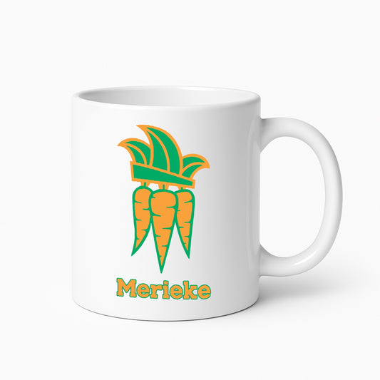 Witte mok met Blerickse wortelepin en naam, carnavalsmok – Traktatiecorner.nl