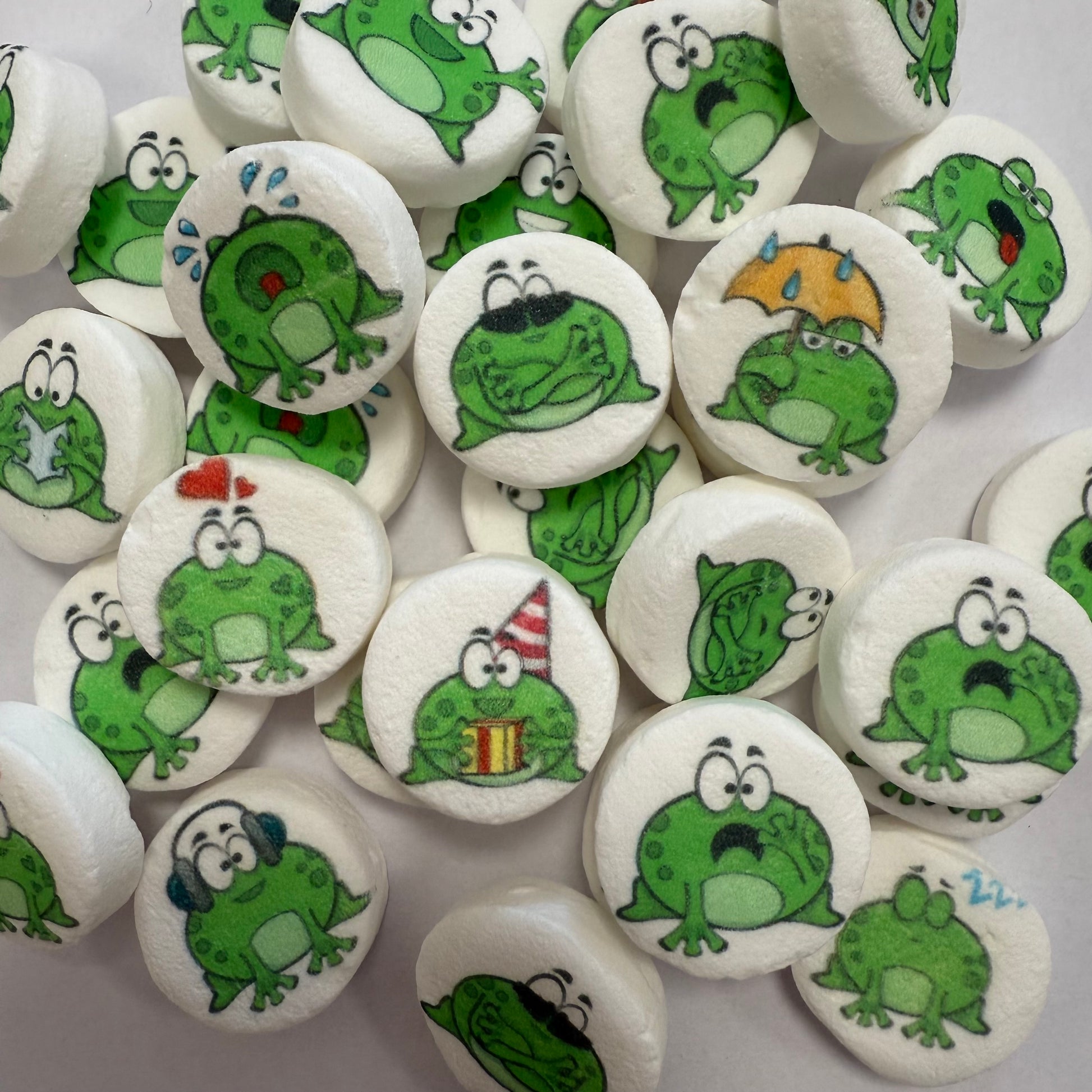 30 opkikker pepermuntjes, bedrukt met diverse cartoon kikkers, perfect als cadeau om iemand een hart onder de riem te steken
